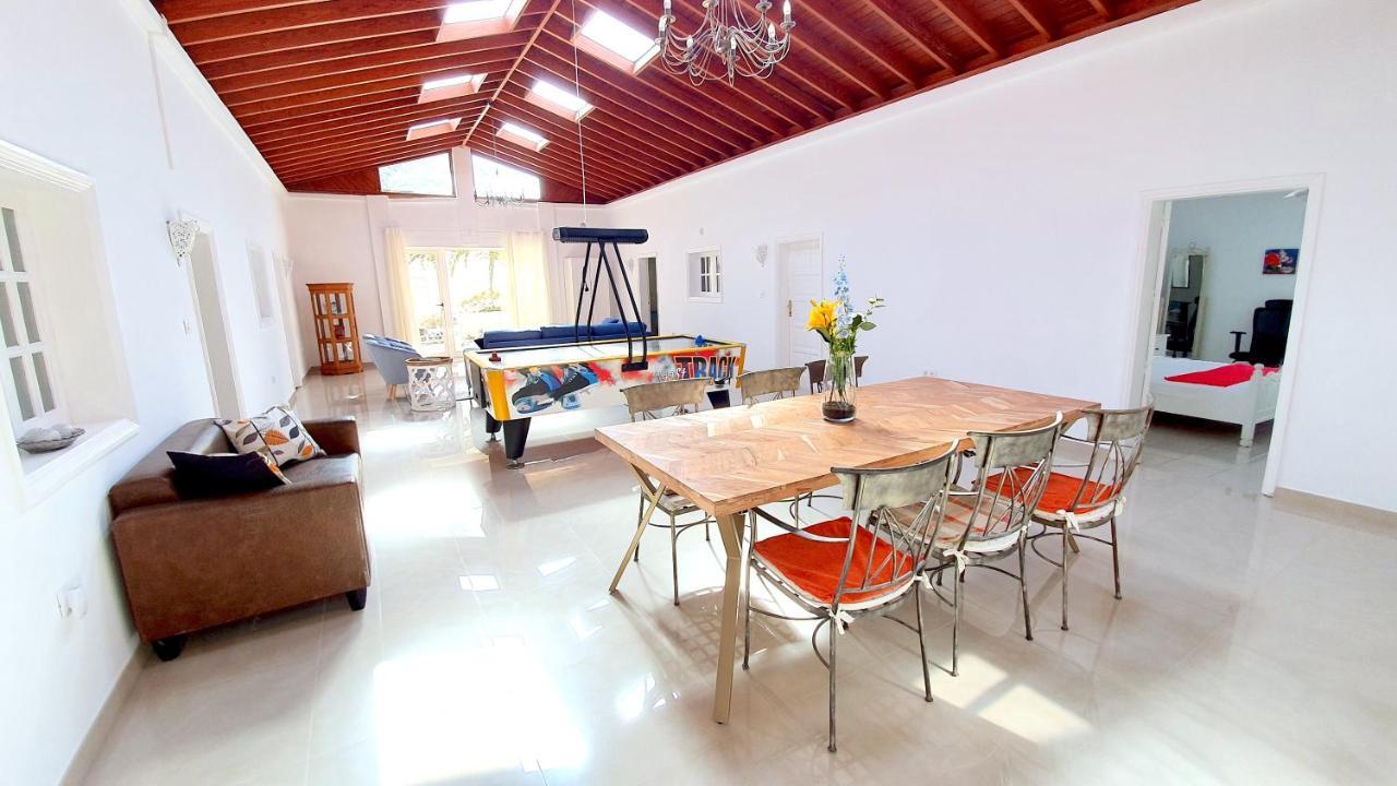 Stunning Sea View Villa With 6 Bedrooms & Heated Pool - Villa Renaissance Playa Blanca  Extérieur photo