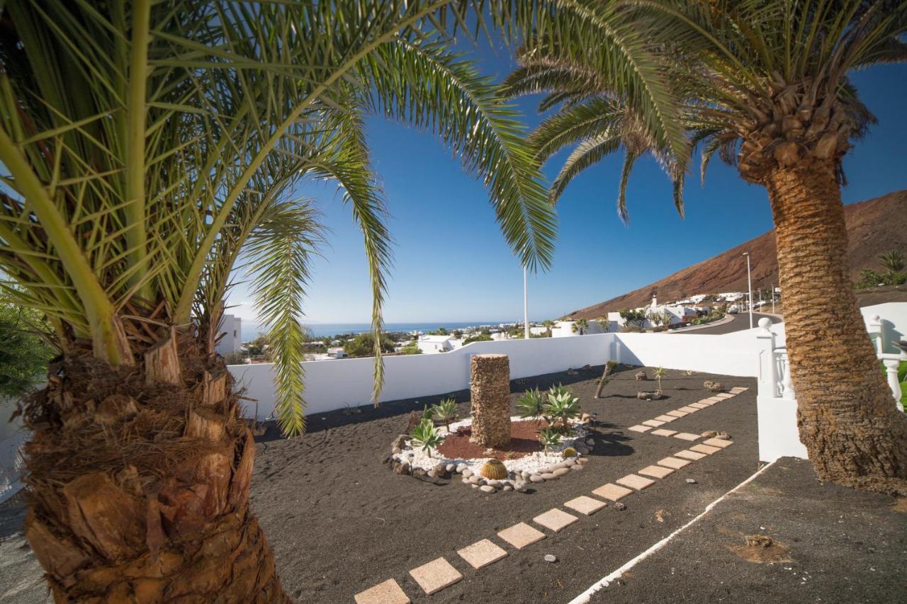 Stunning Sea View Villa With 6 Bedrooms & Heated Pool - Villa Renaissance Playa Blanca  Extérieur photo