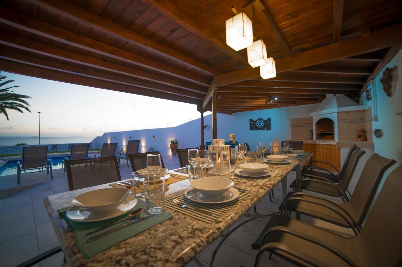 Stunning Sea View Villa With 6 Bedrooms & Heated Pool - Villa Renaissance Playa Blanca  Extérieur photo