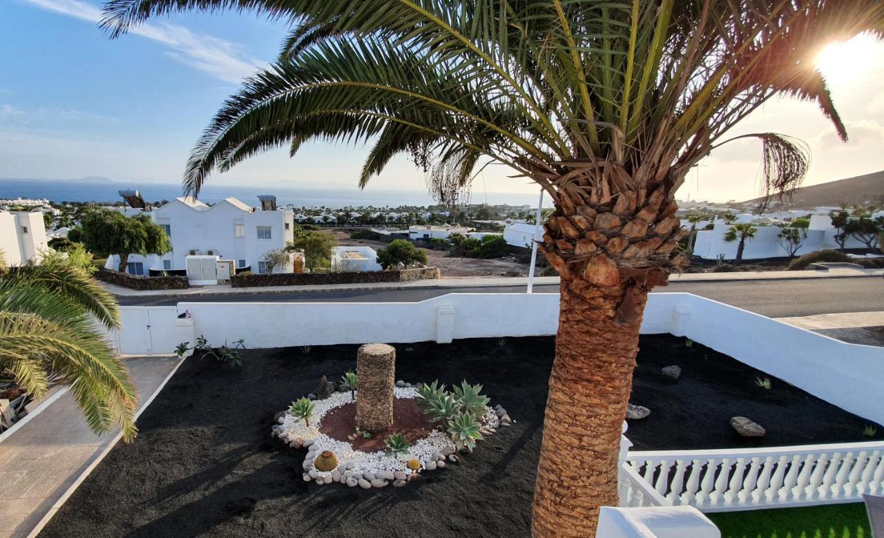 Stunning Sea View Villa With 6 Bedrooms & Heated Pool - Villa Renaissance Playa Blanca  Extérieur photo